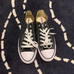 ❌SOLD❌ Converse classic low top sneaker shoes